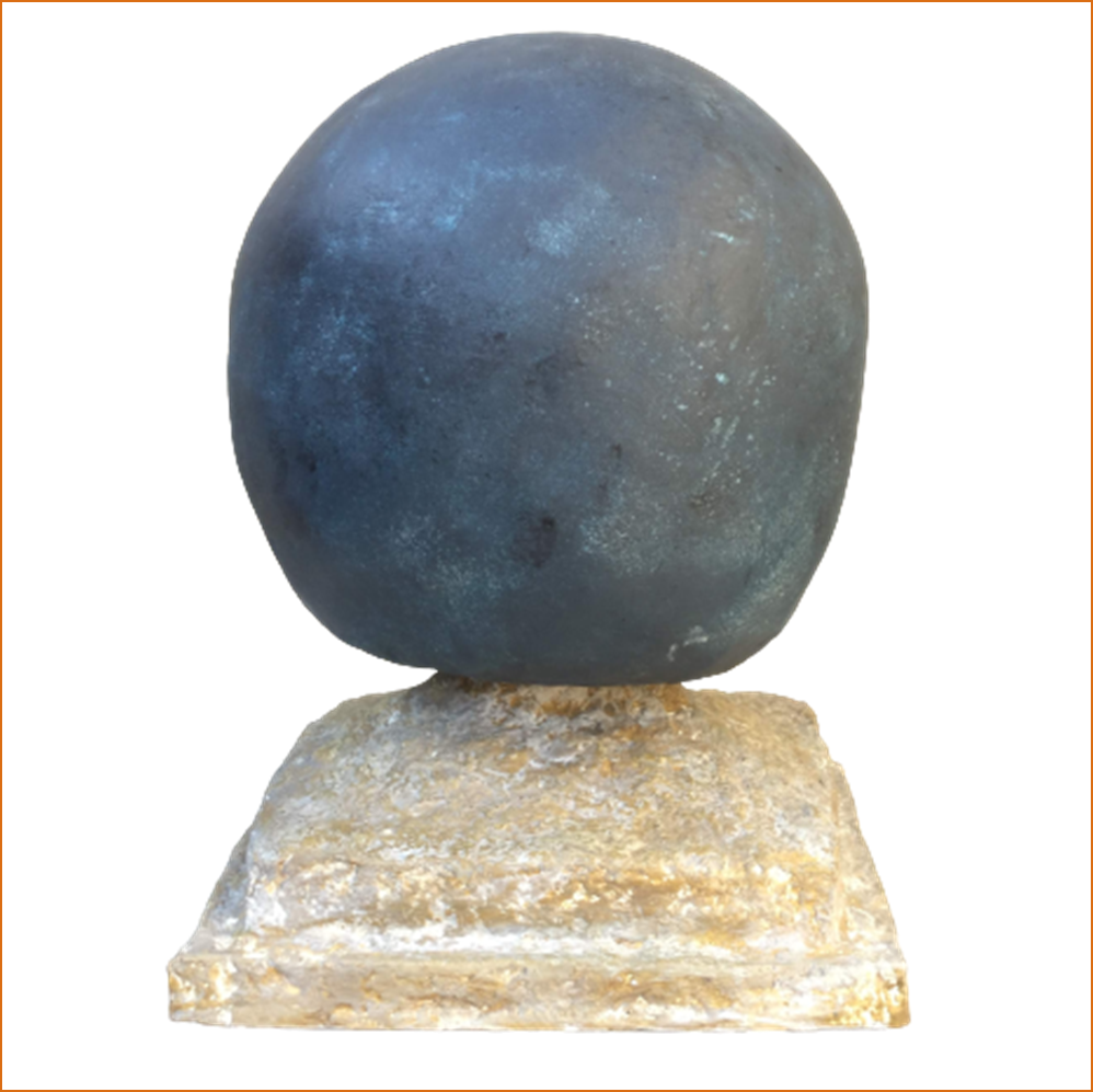 Neptune - sculpture n°1 en papier mâché - hauteur 50cm - patine acrylique effet pierre et bleu nuit