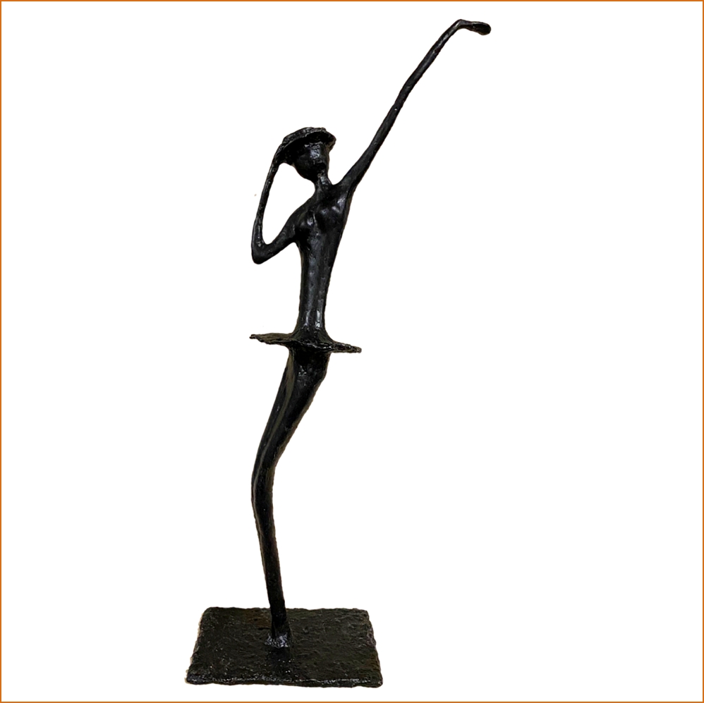 sculpture n29 doroteo - en papier mâché - finition patine acrylique noir - représente une danseuse avec chapeau
