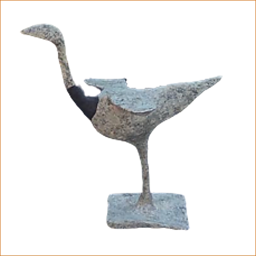 Ucellu, sculpture n°43 en papier maché - oiseau hauteur 50cm, patine acrylique effet pierre
