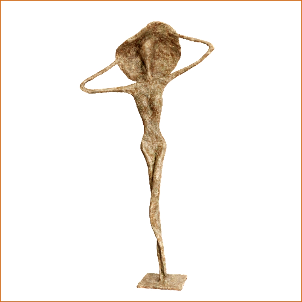Louisa sculpture n°53 - Femme à chapeau 53cm en papier maché - patine acrylique effet pierre