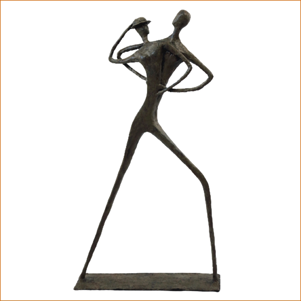 Mohana sculpture n°89 en papier mâché, représente un couple de danseurs, hauteur 76cm, patine aspect pierre