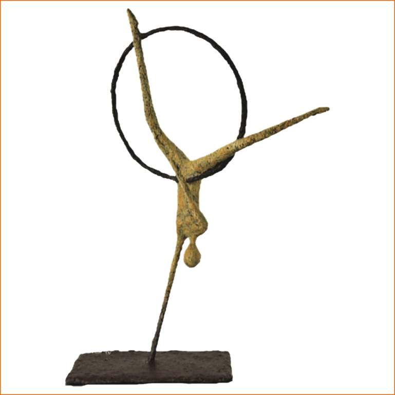 Hita - sculpture n°100 en papier mâché, représente une danseuse , hauteur 49cm, patine aspect bronze et pierre